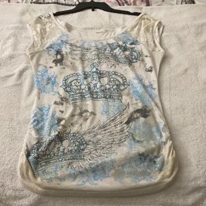 Women graphic shirt